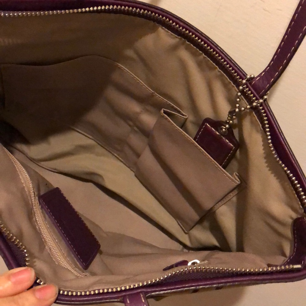 Coach Tote - Picture 3 of 6